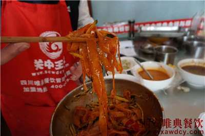 純手工搟面皮，下一個網紅小吃！